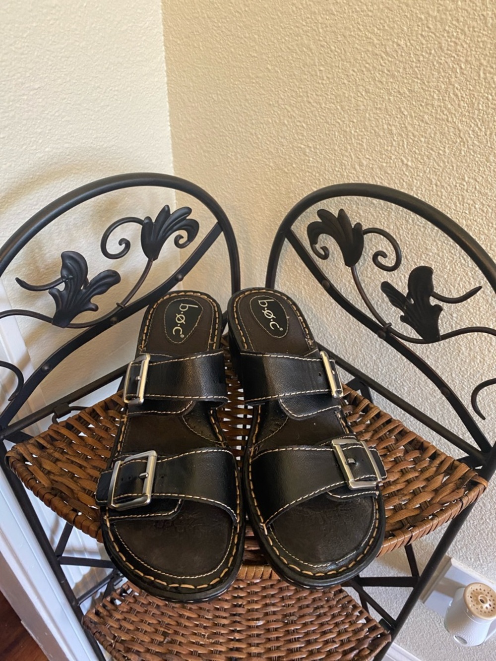 b.o.c. Kids Black Double-Buckle Slide Sandals with Contrasting Stitching